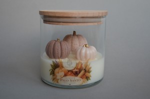 Świeca z dyniami Premium Palo Santo widok przód